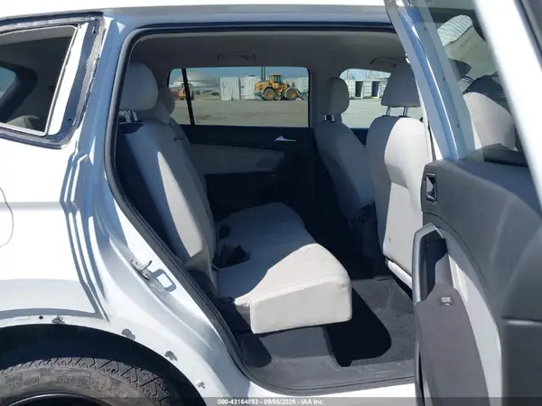 3VV1B7AX2JM020785 2018 VOLKSWAGEN TIGUAN - Image 8