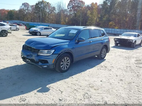 3VV1B7AX2JM021449 2018 VOLKSWAGEN TIGUAN - Image 2