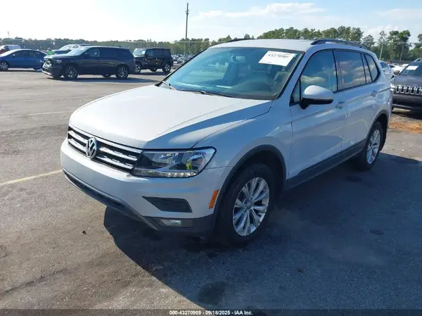3VV1B7AX2JM026408 2018 VOLKSWAGEN TIGUAN - Image 2