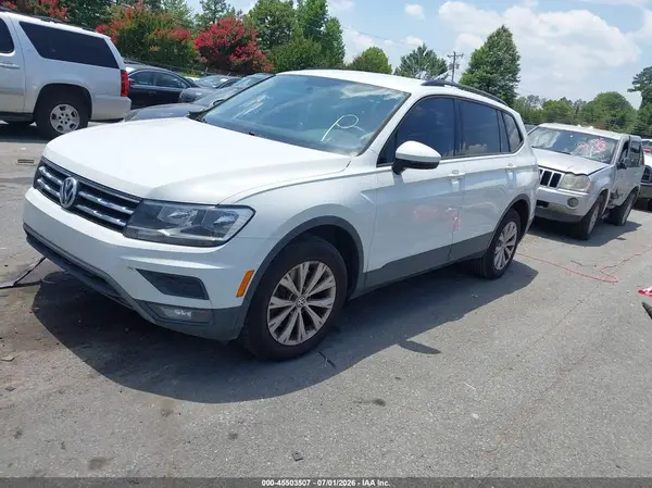 3VV1B7AX2JM036114 2018 VOLKSWAGEN TIGUAN - Image 2