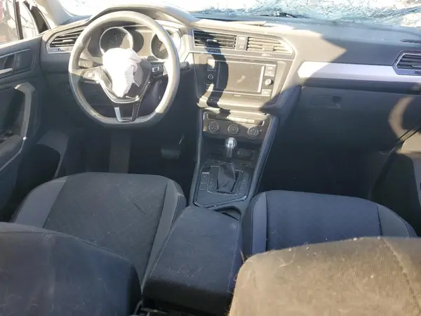 3VV1B7AX2JM036498 2018 VOLKSWAGEN TIGUAN - Image 8