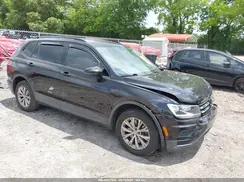 3VV1B7AX2JM054788 2018 VOLKSWAGEN TIGUAN