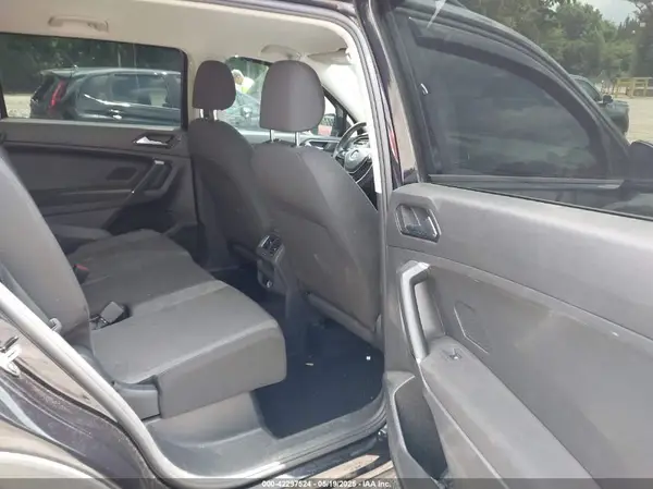 3VV1B7AX2JM054788 2018 VOLKSWAGEN TIGUAN - Image 8