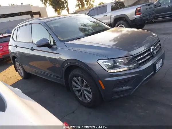 3VV1B7AX2JM071316 2018 VOLKSWAGEN TIGUAN - Image 1