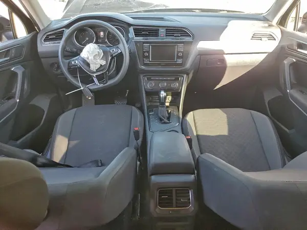3VV1B7AX2JM074183 2018 VOLKSWAGEN TIGUAN - Image 8