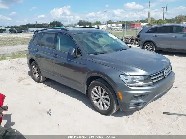 3VV1B7AX2JM088603 2018 VOLKSWAGEN TIGUAN - Image 1