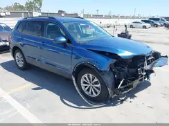 3VV1B7AX2JM095440 2018 VOLKSWAGEN TIGUAN