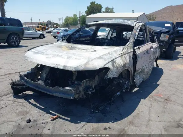 3VV1B7AX2JM096720 2018 VOLKSWAGEN TIGUAN - Image 2