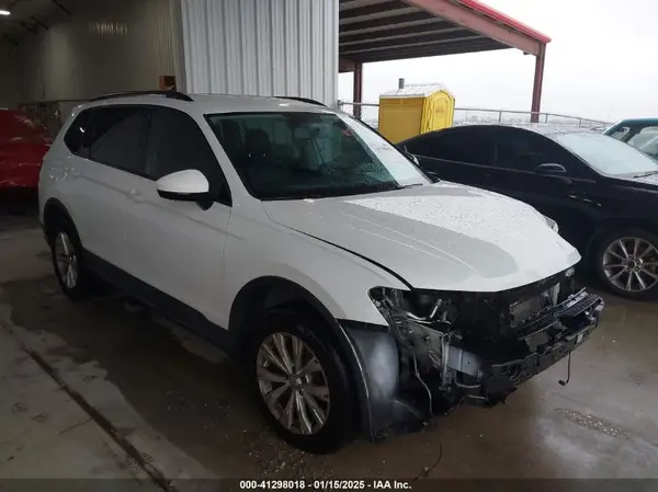 3VV1B7AX2JM109692 2018 VOLKSWAGEN TIGUAN - Image 1
