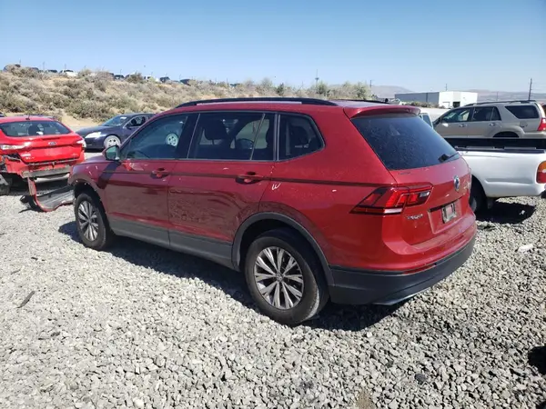 3VV1B7AX2JM113984 2018 VOLKSWAGEN TIGUAN - Image 2