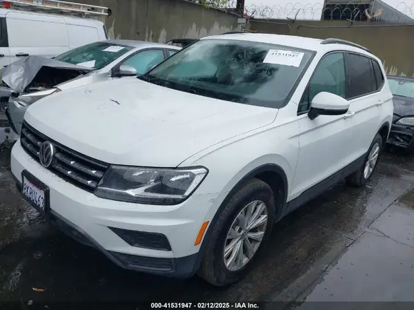 3VV1B7AX2KM011599 2019 VOLKSWAGEN TIGUAN - Image 2