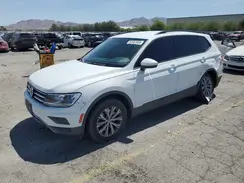 3VV1B7AX2KM044070 2019 VOLKSWAGEN TIGUAN