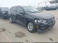 3VV1B7AX2KM083418 2019 VOLKSWAGEN TIGUAN