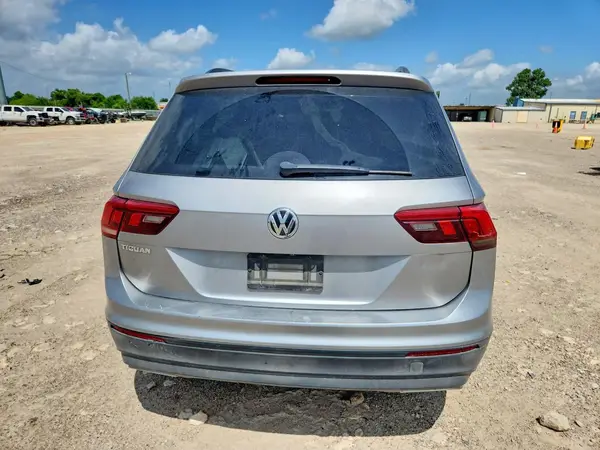 2019 VOLKSWAGEN TIGUAN auction photo 6
