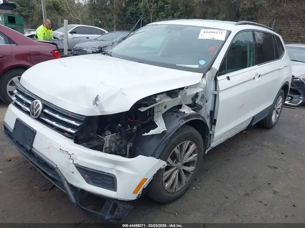 3VV1B7AX2KM139549 2019 VOLKSWAGEN TIGUAN - Image 2