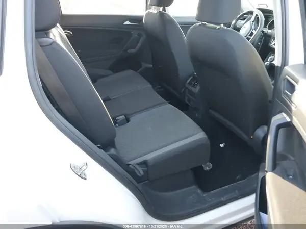 3VV1B7AX2KM140426 2019 VOLKSWAGEN TIGUAN - Image 8