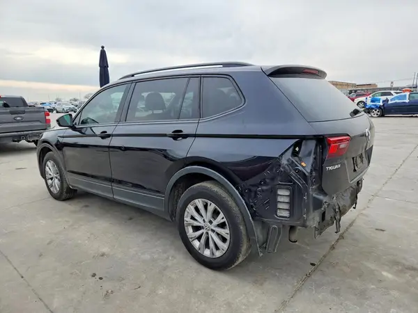 3VV1B7AX2KM147229 2019 VOLKSWAGEN TIGUAN - Image 2