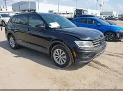 3VV1B7AX2KM147831 2019 VOLKSWAGEN TIGUAN