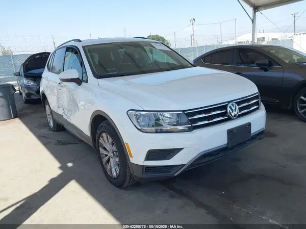 3VV1B7AX2KM176326 2019 VOLKSWAGEN TIGUAN - Image 1