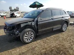 3VV1B7AX2KM200365 2019 VOLKSWAGEN TIGUAN