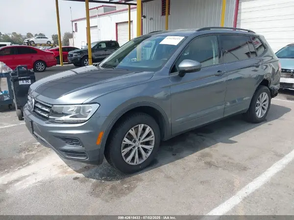 3VV1B7AX2LM103992 2020 VOLKSWAGEN TIGUAN - Image 2