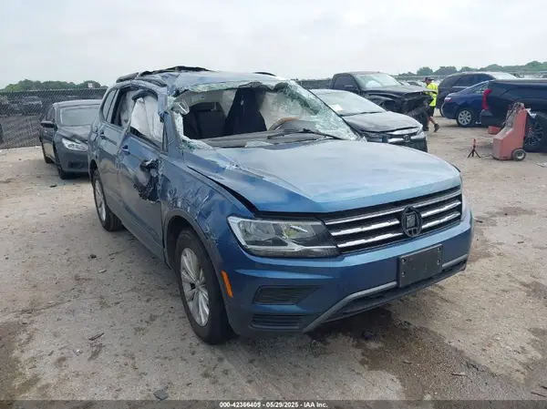 3VV1B7AX2LM143439 2020 VOLKSWAGEN TIGUAN - Image 1