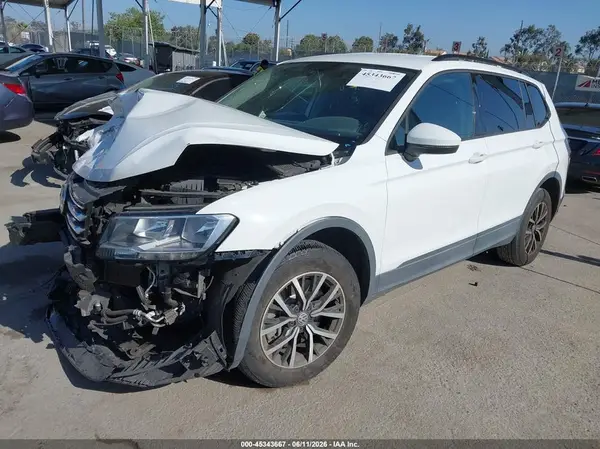 3VV1B7AX2MM039793 2021 VOLKSWAGEN TIGUAN - Image 2