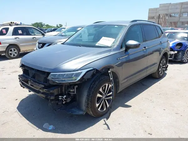 3VV1B7AX2NM005158 2022 VOLKSWAGEN TIGUAN - Image 2