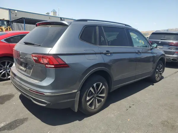 3VV1B7AX2NM047135 2022 VOLKSWAGEN TIGUAN - Image 2
