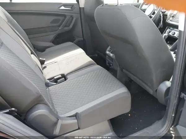 3VV1B7AX3JM010301 2018 VOLKSWAGEN TIGUAN - Image 8