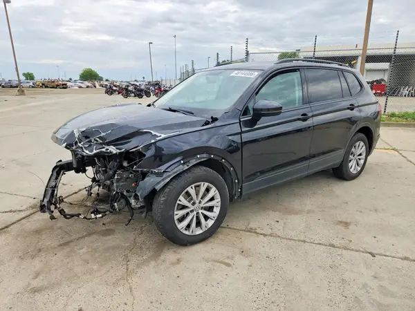 3VV1B7AX3JM020813 2018 VOLKSWAGEN TIGUAN - Image 1