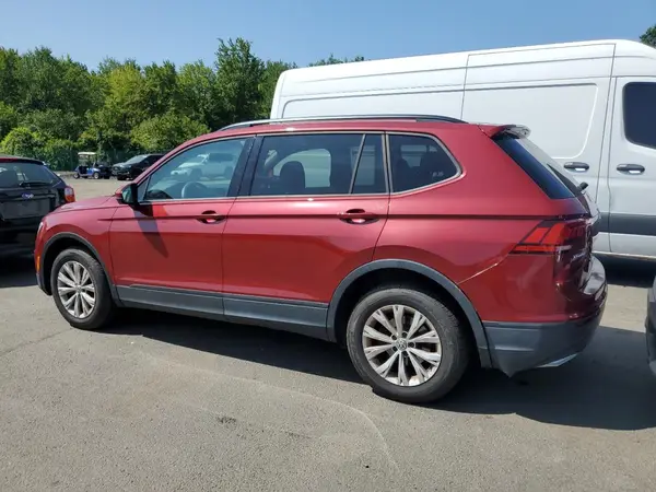 3VV1B7AX3JM040916 2018 VOLKSWAGEN TIGUAN - Image 2