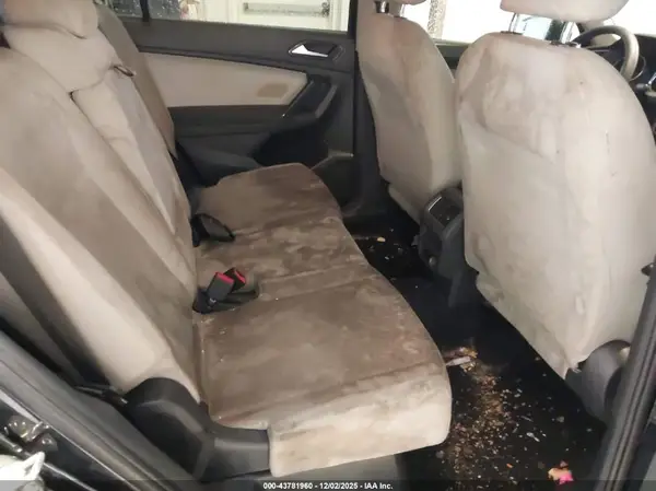 3VV1B7AX3JM084902 2018 VOLKSWAGEN TIGUAN - Image 8