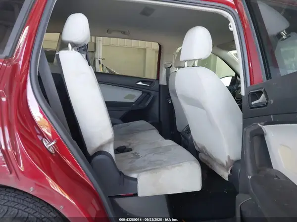 3VV1B7AX3JM091719 2018 VOLKSWAGEN TIGUAN - Image 8