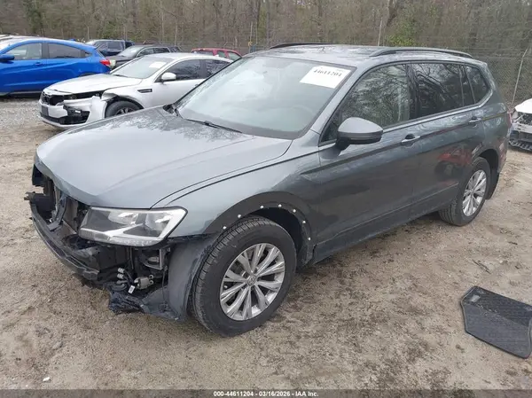 3VV1B7AX3JM103478 2018 VOLKSWAGEN TIGUAN - Image 2