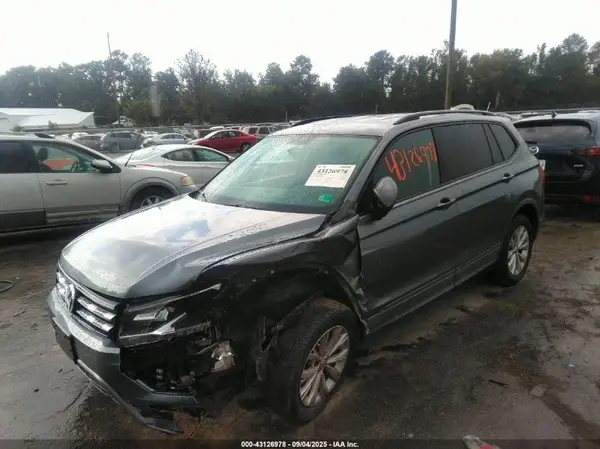 3VV1B7AX3JM110642 2018 VOLKSWAGEN TIGUAN - Image 2