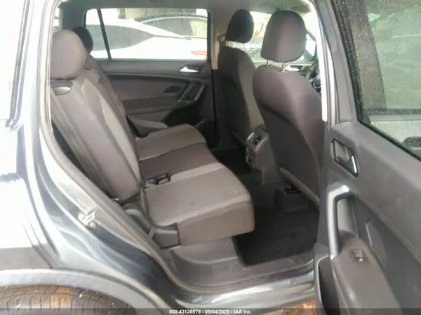 3VV1B7AX3JM110642 2018 VOLKSWAGEN TIGUAN - Image 8