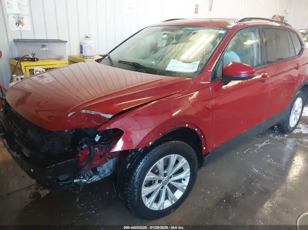 3VV1B7AX3KM018674 2019 VOLKSWAGEN TIGUAN - Image 2