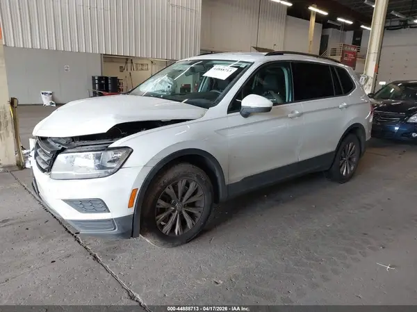 3VV1B7AX3KM029898 2019 VOLKSWAGEN TIGUAN - Image 2