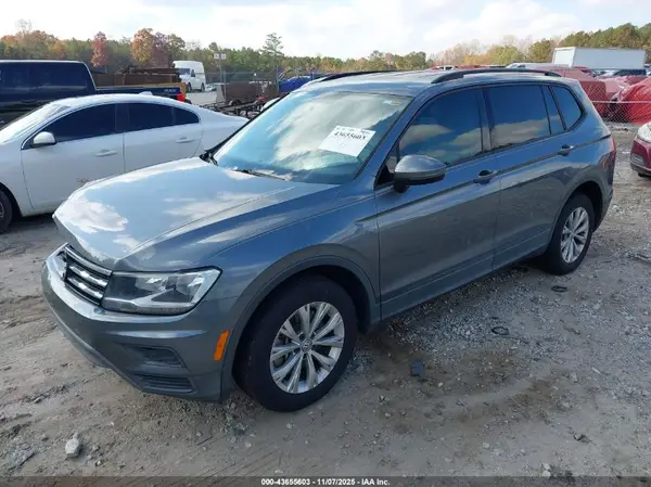 3VV1B7AX3KM063596 2019 VOLKSWAGEN TIGUAN - Image 2