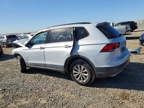 3VV1B7AX3KM068913 2019 VOLKSWAGEN TIGUAN - Image 2