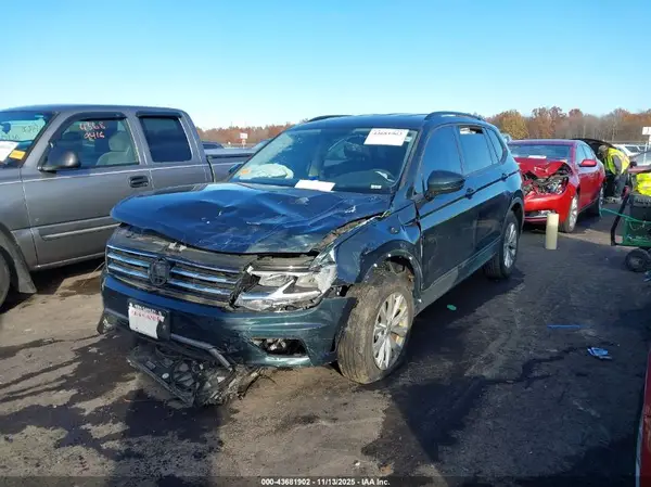 3VV1B7AX3KM146770 2019 VOLKSWAGEN TIGUAN - Image 2