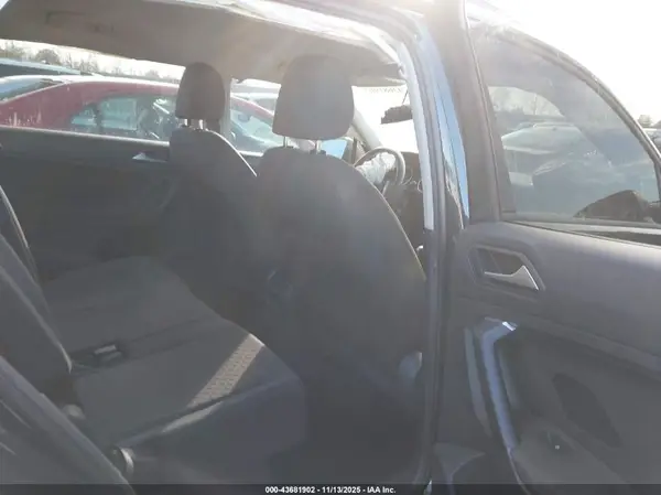 3VV1B7AX3KM146770 2019 VOLKSWAGEN TIGUAN - Image 8