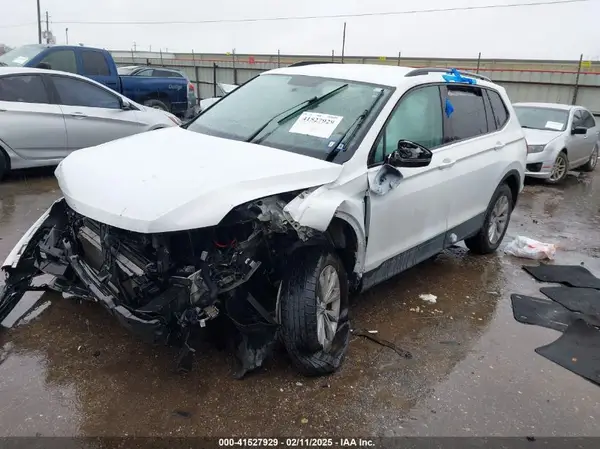 3VV1B7AX3LM078195 2020 VOLKSWAGEN TIGUAN - Image 2