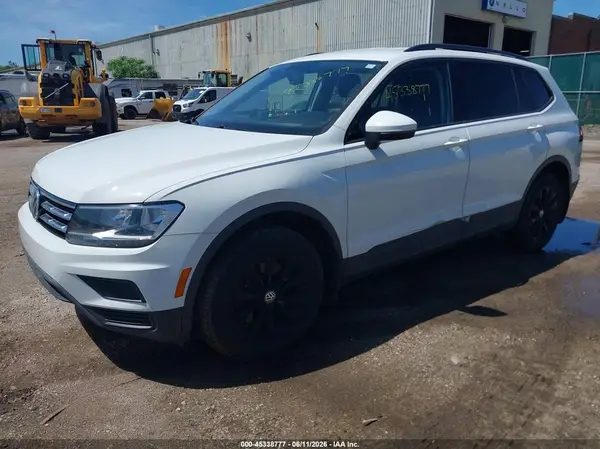 3VV1B7AX3LM117075 2020 VOLKSWAGEN TIGUAN - Image 2
