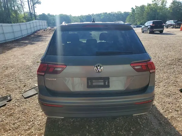 2020 VOLKSWAGEN TIGUAN auction photo 6