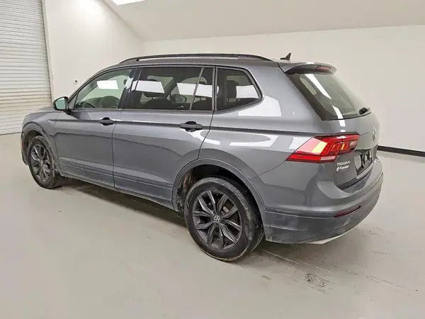 3VV1B7AX3MM010660 2021 VOLKSWAGEN TIGUAN - Image 2