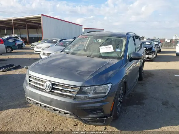 3VV1B7AX3MM016345 2021 VOLKSWAGEN TIGUAN - Image 2