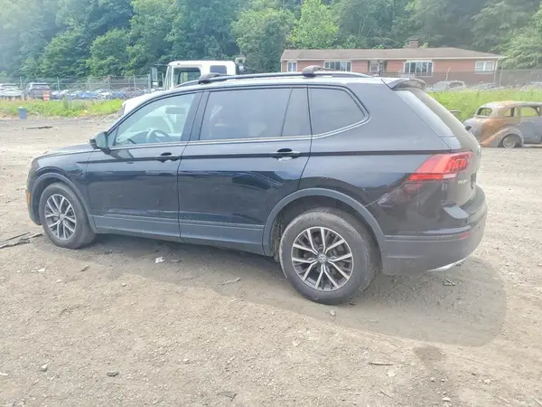 3VV1B7AX3MM025563 2021 VOLKSWAGEN TIGUAN - Image 2