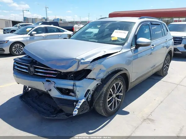 3VV1B7AX3MM028270 2021 VOLKSWAGEN TIGUAN - Image 2